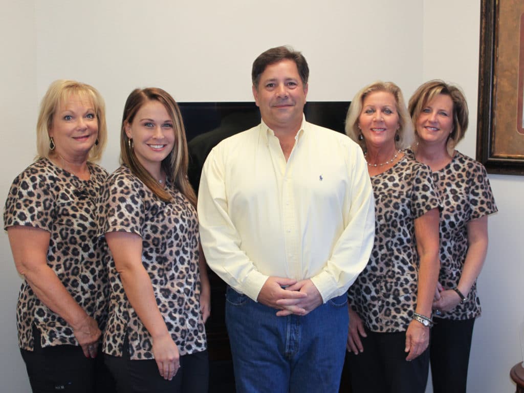 Family Dentistry - Robert B. Guttry DDS - Longview TX