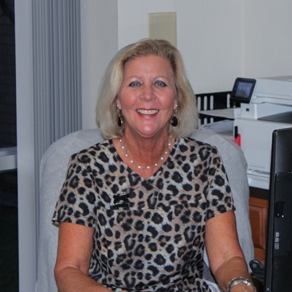 Donna - Robert B. Guttry DDS - Longview TX